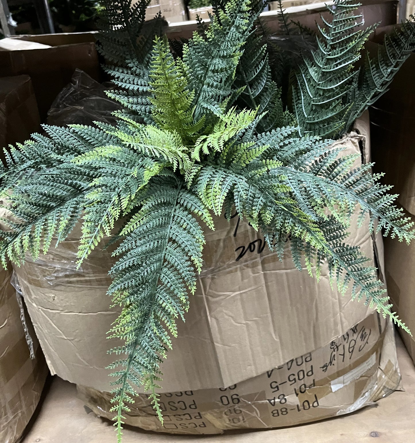 Silk Artificial UV Leaves for Home Garden Outdoor Decor Green Design Style Plastic Plant in Stock